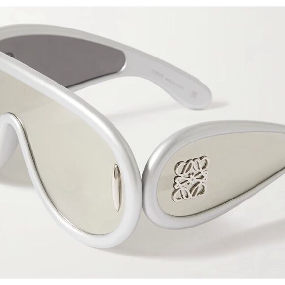 LOEWE 
Mirrored nylon mask sunglasses in Silver NWB - Picture 3 of 10